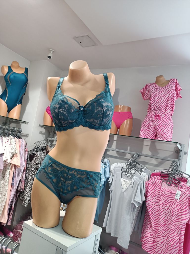 Zdjęcie bielizny Gaia zrobione w naszym sklepie w Krakowie